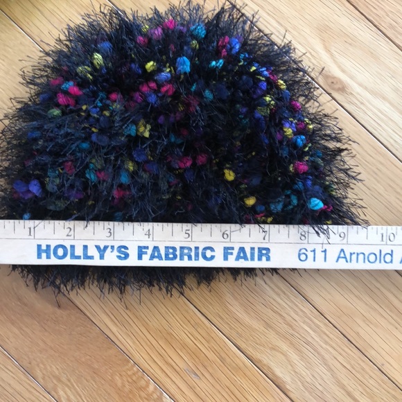 Girls Fun Winter Hats Set of 3 - Picture 5 of 7